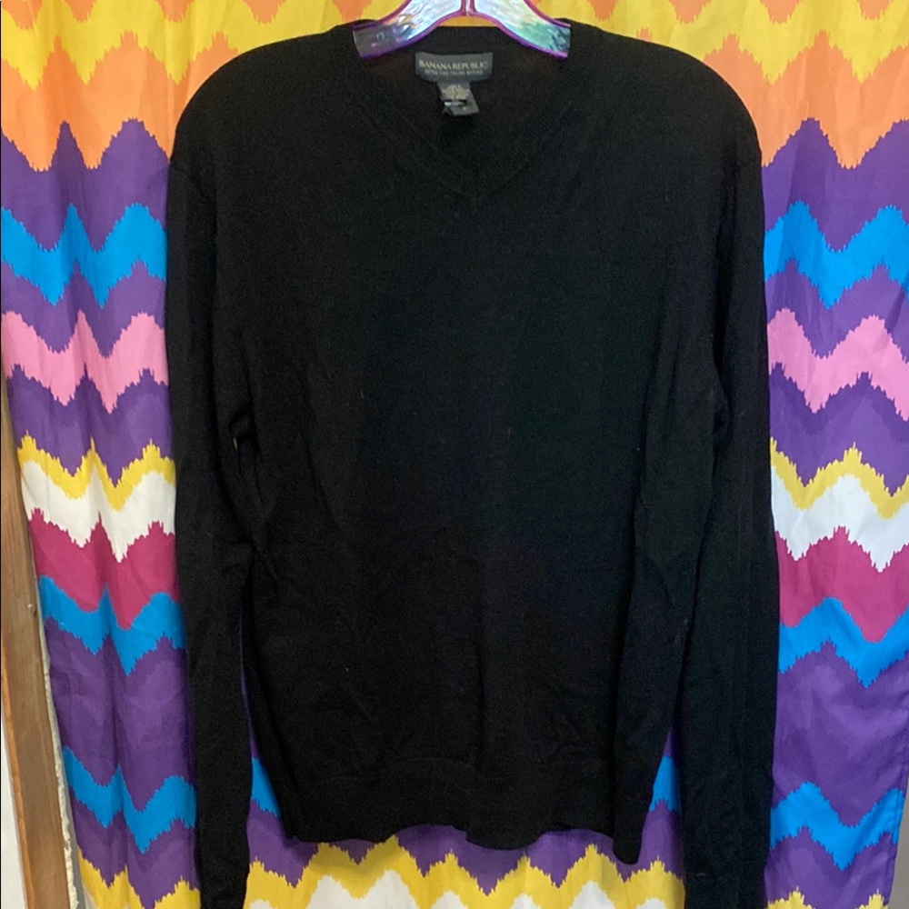 Banana Republic Black V-Neck Sweater Timeless Knit Design